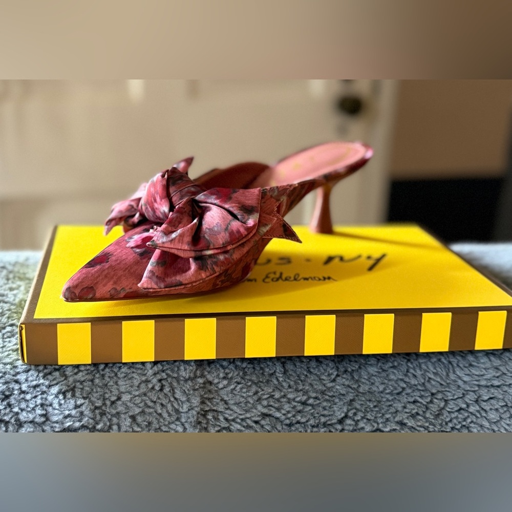 NWT Circus by Sam Edelman Kitten Heel Size 8